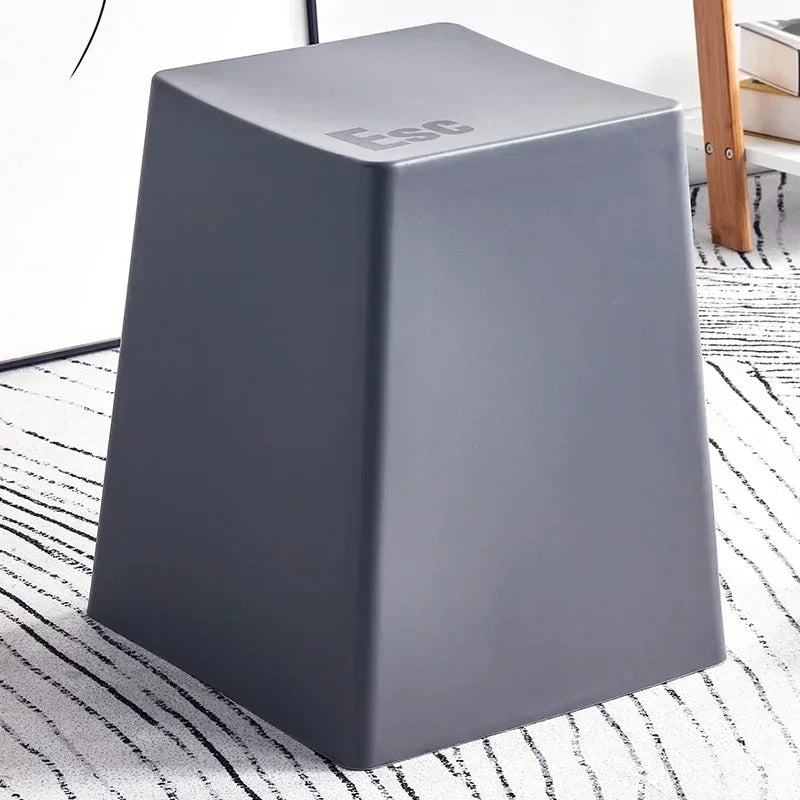Tabouret clavier coloré – Repose-pieds design