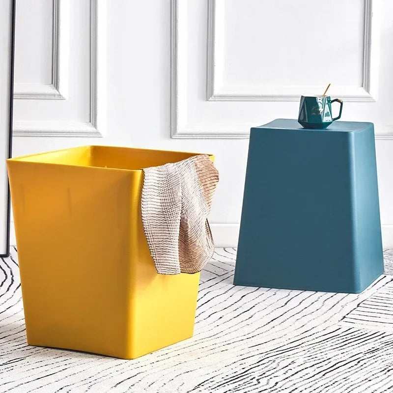 Tabouret clavier coloré – Repose-pieds design
