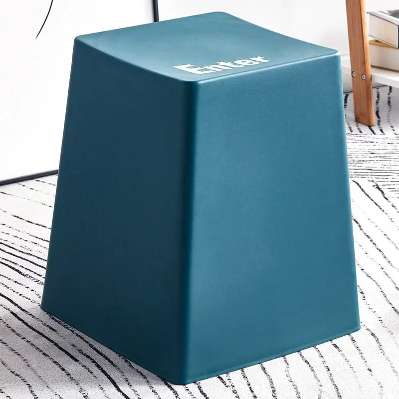 Tabouret clavier coloré – Repose-pieds design