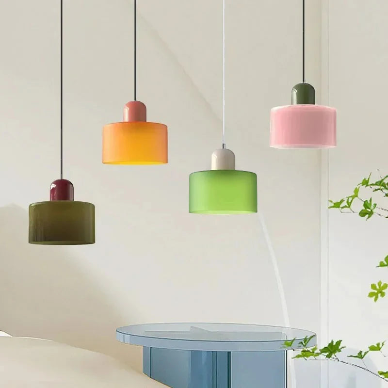 Vitrail — Suspension en verre teinté